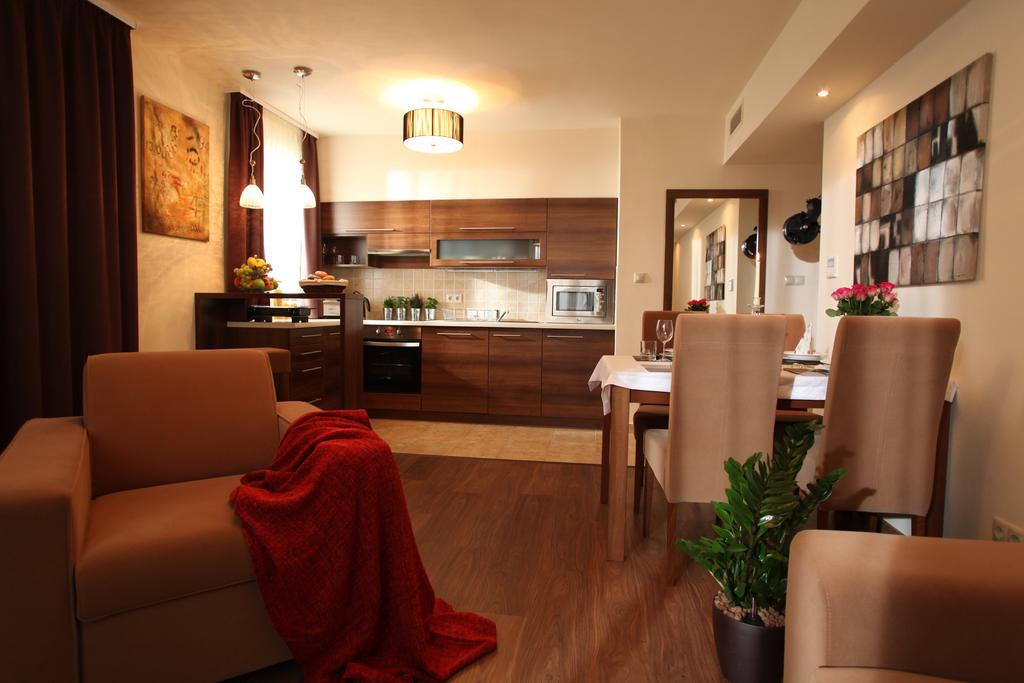 Birdland Villapark Golf View Bük Kamer foto