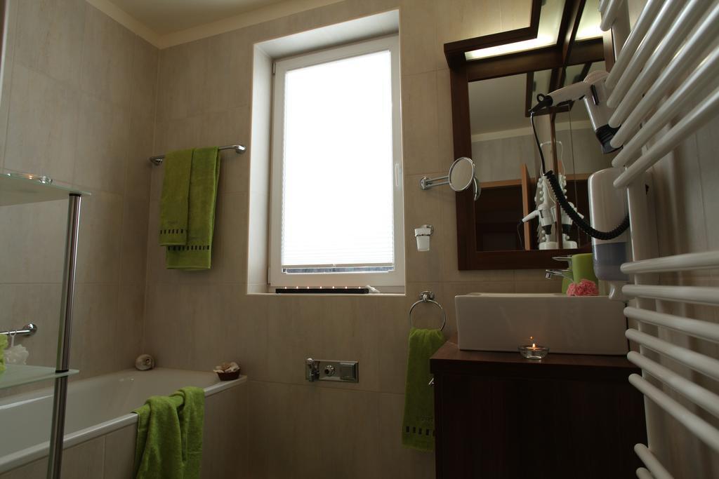 Birdland Villapark Golf View Bük Kamer foto